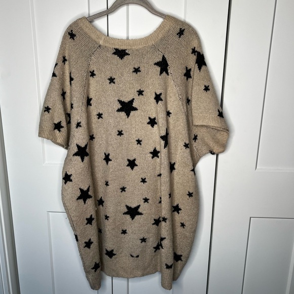 Torrid Softest Short Sleeve Star Pattern Sweater Women's Plus Size 4X - Picture 5 of 5